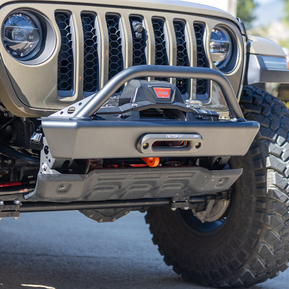 Jeep Gladiator front bumper with hoop