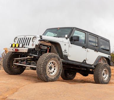 Best Jeep JK high-clearance aluminum front bumper for rock crawling