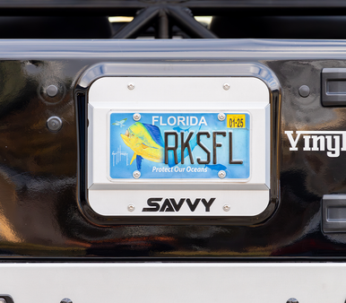 Easy bolt-on Jeep JK spare delete installation using factory mounts