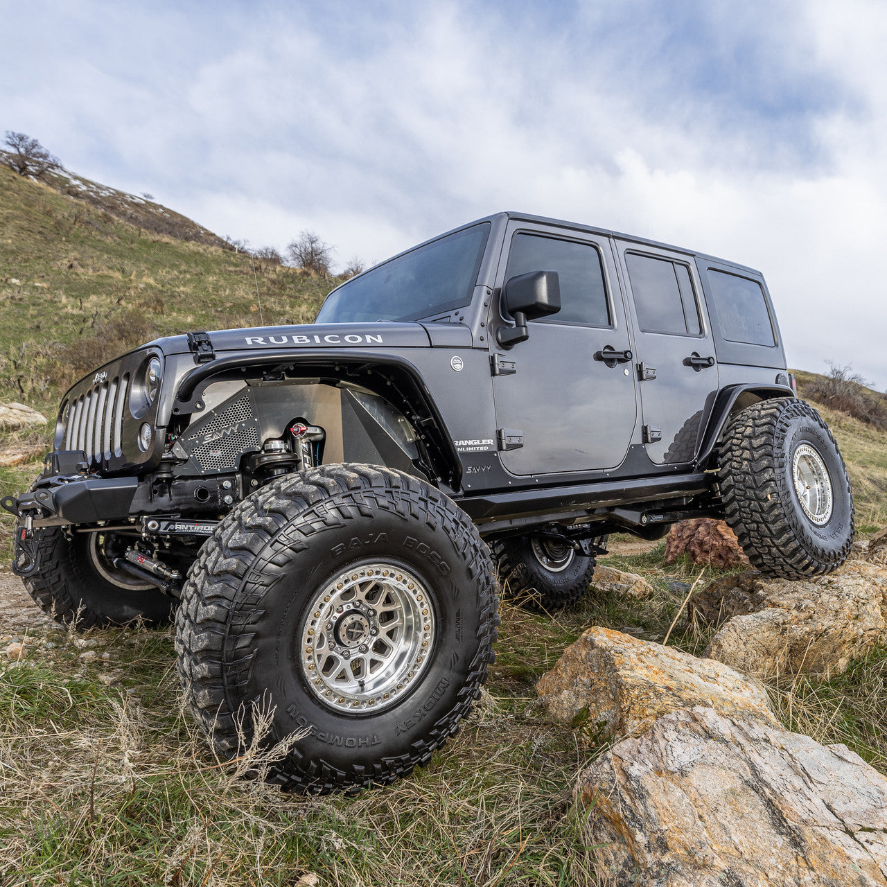 Aluminum rocker armor for Jeep Wrangler JKU 4-door