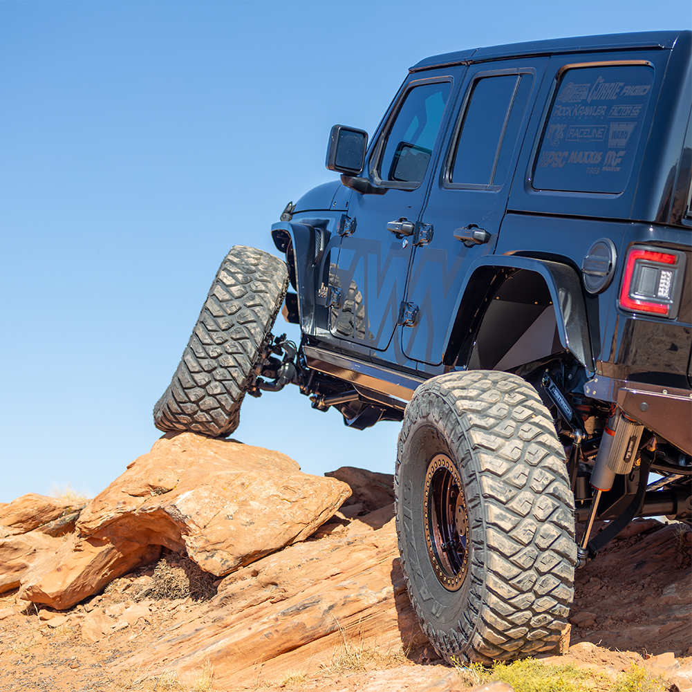 Savvy Krawler Lite Jeep JLU weld-on rock slider pair, 3/16-inch CNC laser-cut steel, replaceable skin design, USA made
