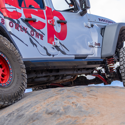 Jeep Gladiator JT weld-on rock sliders with high clearance design