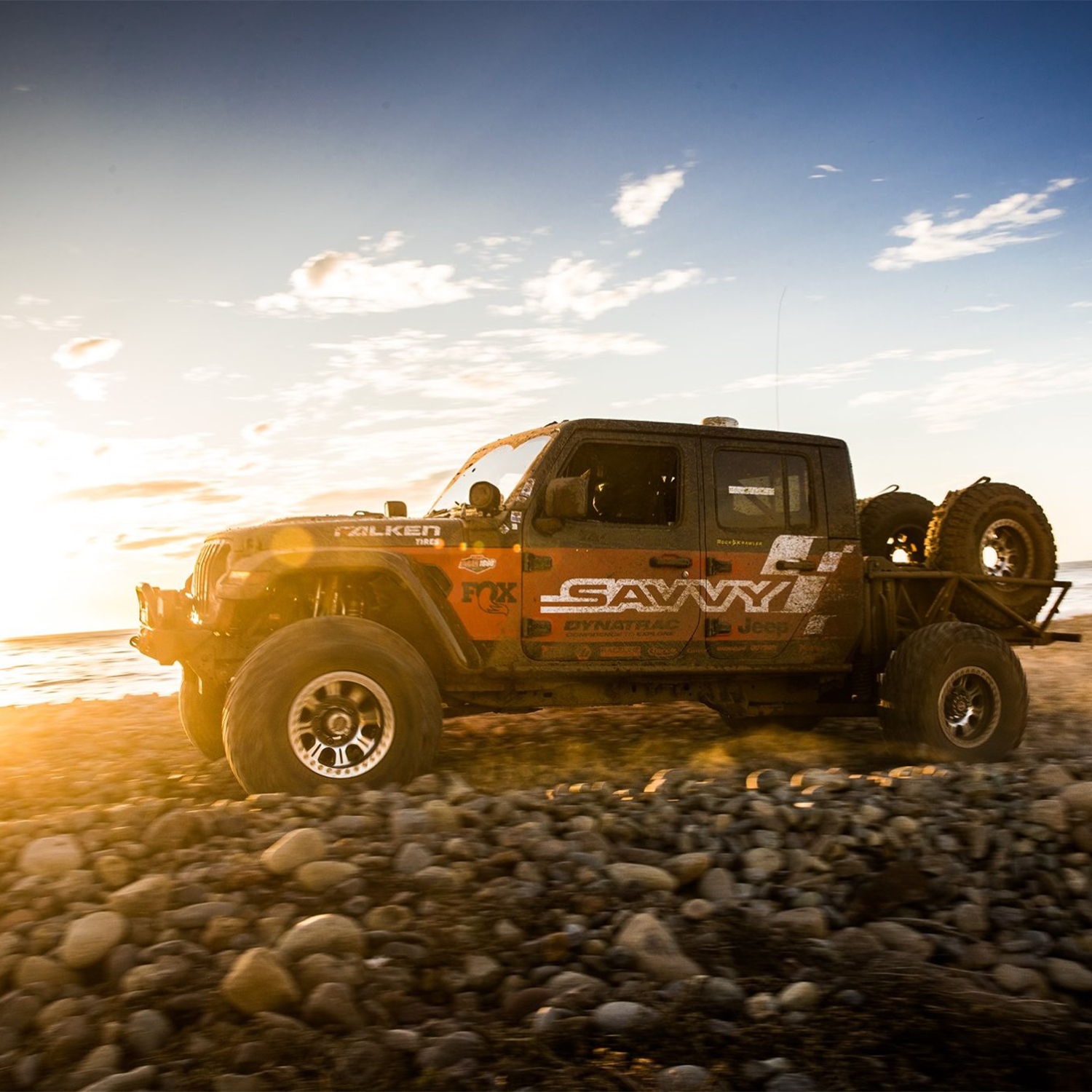 JEEP JT GLADIATOR FRONT BUMPER FOR OFFROAD 