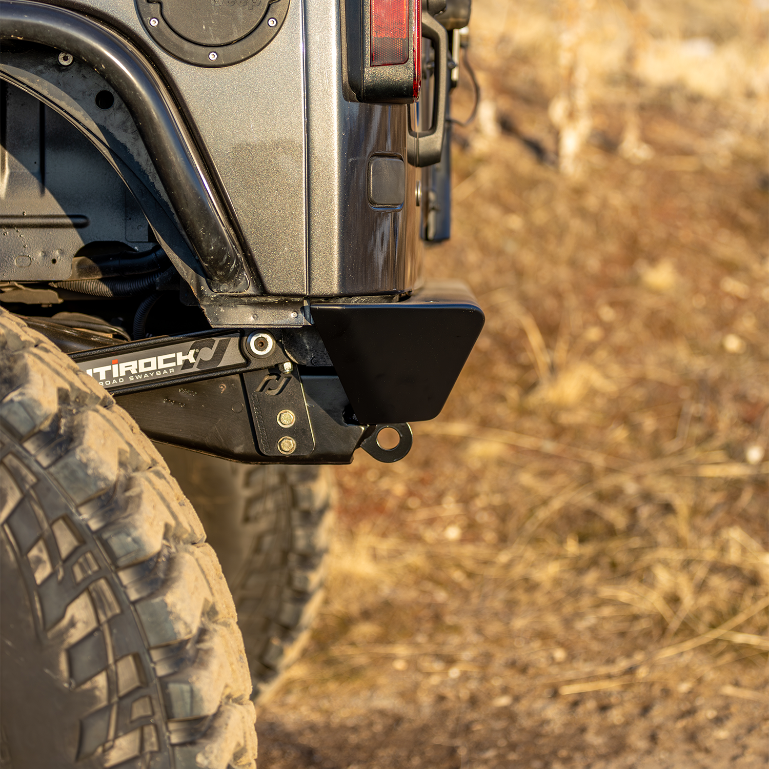 JK rear bumper 4-inch departure clearance and 2.75-inch ground clearance gain, low-profile aluminum