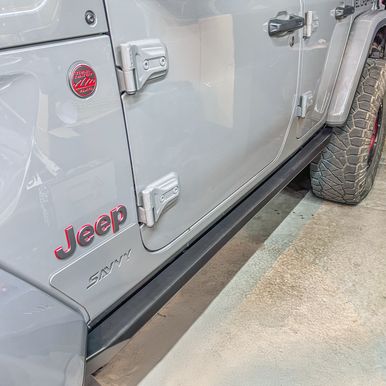 Jeep Wrangler JLU Rocker Trim Kit Tape On