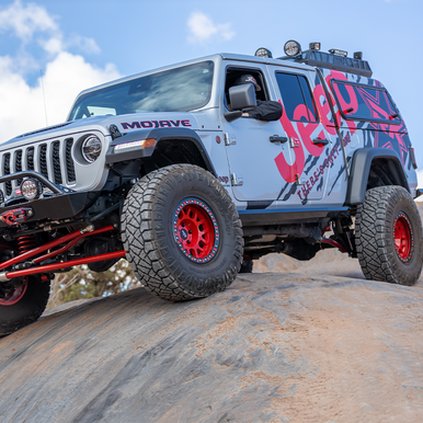 heavy-duty Jeep Gladiator sliders with high clearance