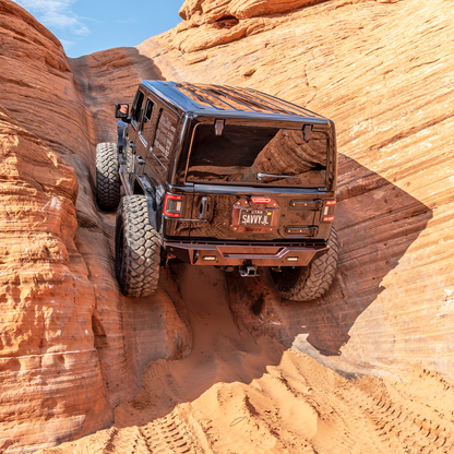 Jeep JL JLU Wrangler 392 In sand hallow with rear bumper 