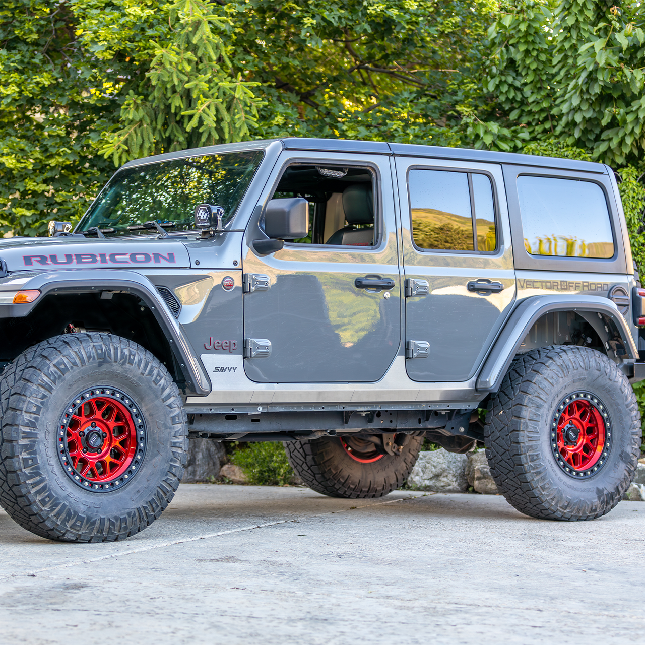 Jeep JLU rocker trim kit with lightweight aluminum protection