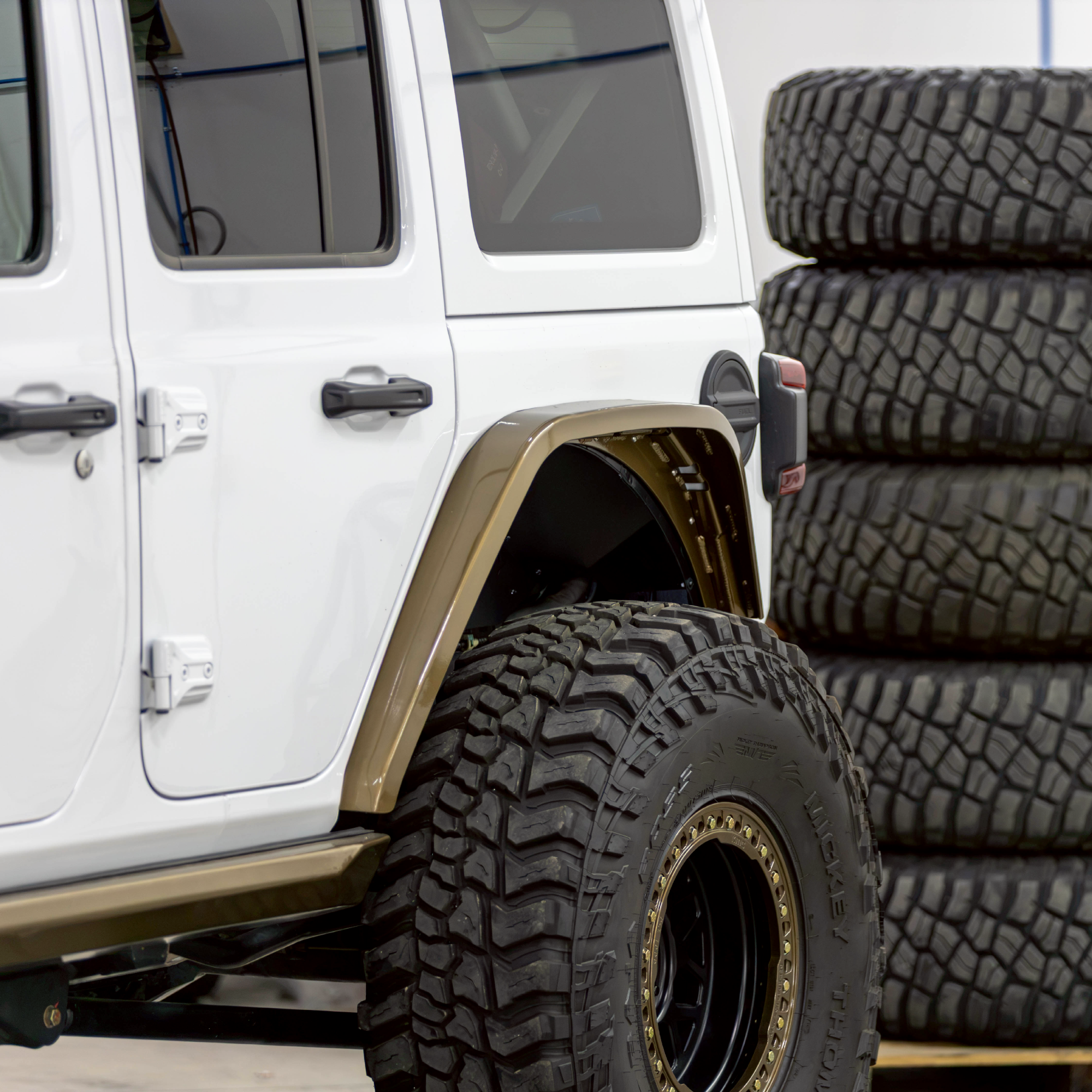 Jeep JL high-clearance rear fenders