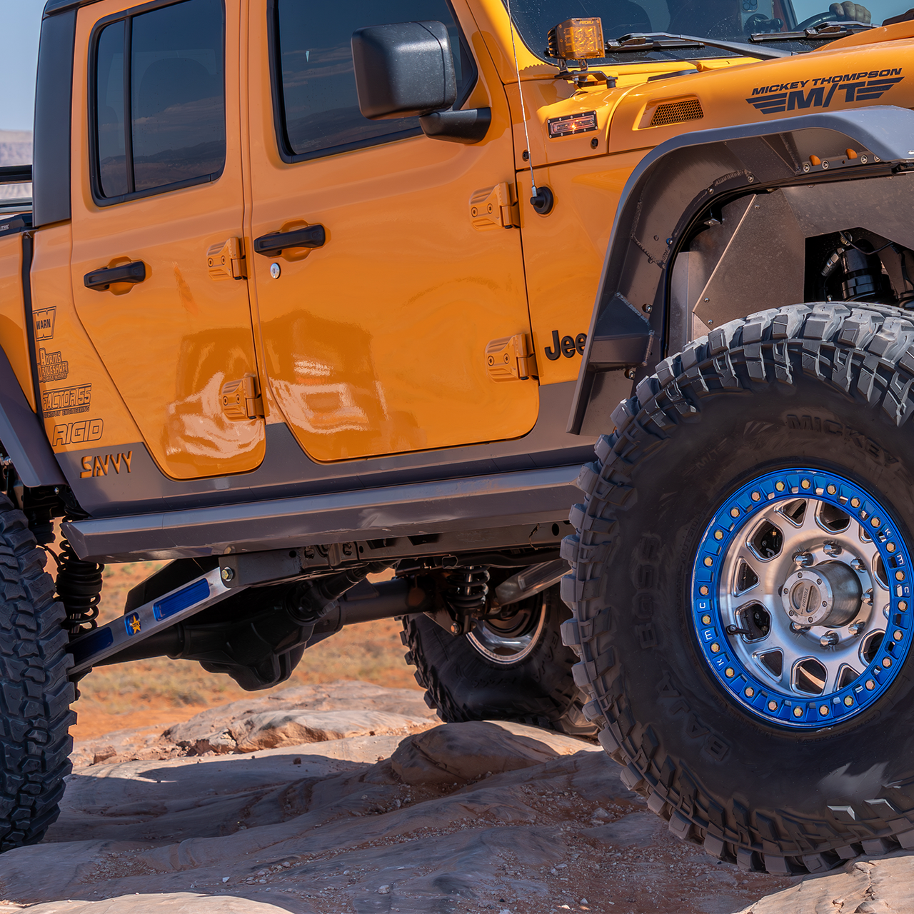 Savvy Offroad aluminum rocker trim kit full rocker panel coverage on Jeep Gladiator JT, trail-ready protection