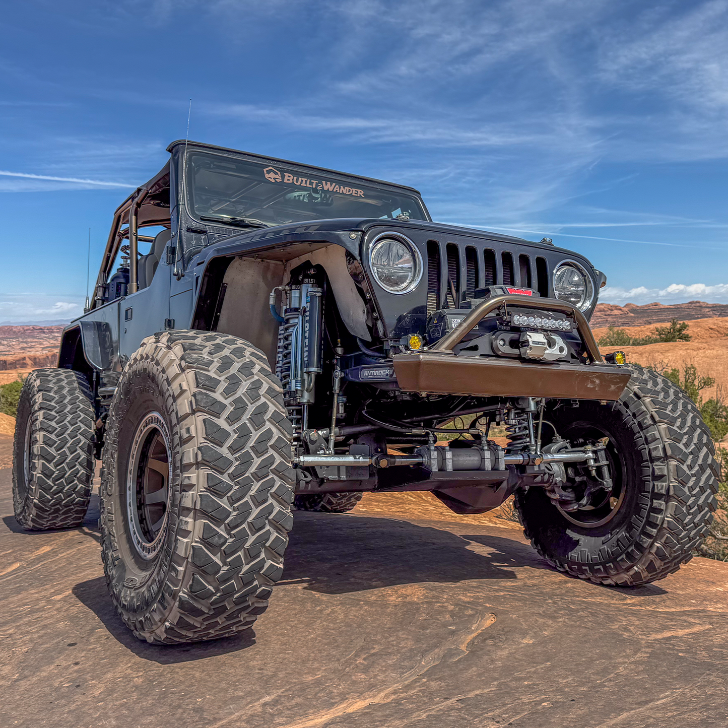 Jeep TJ front bumper with hoop
