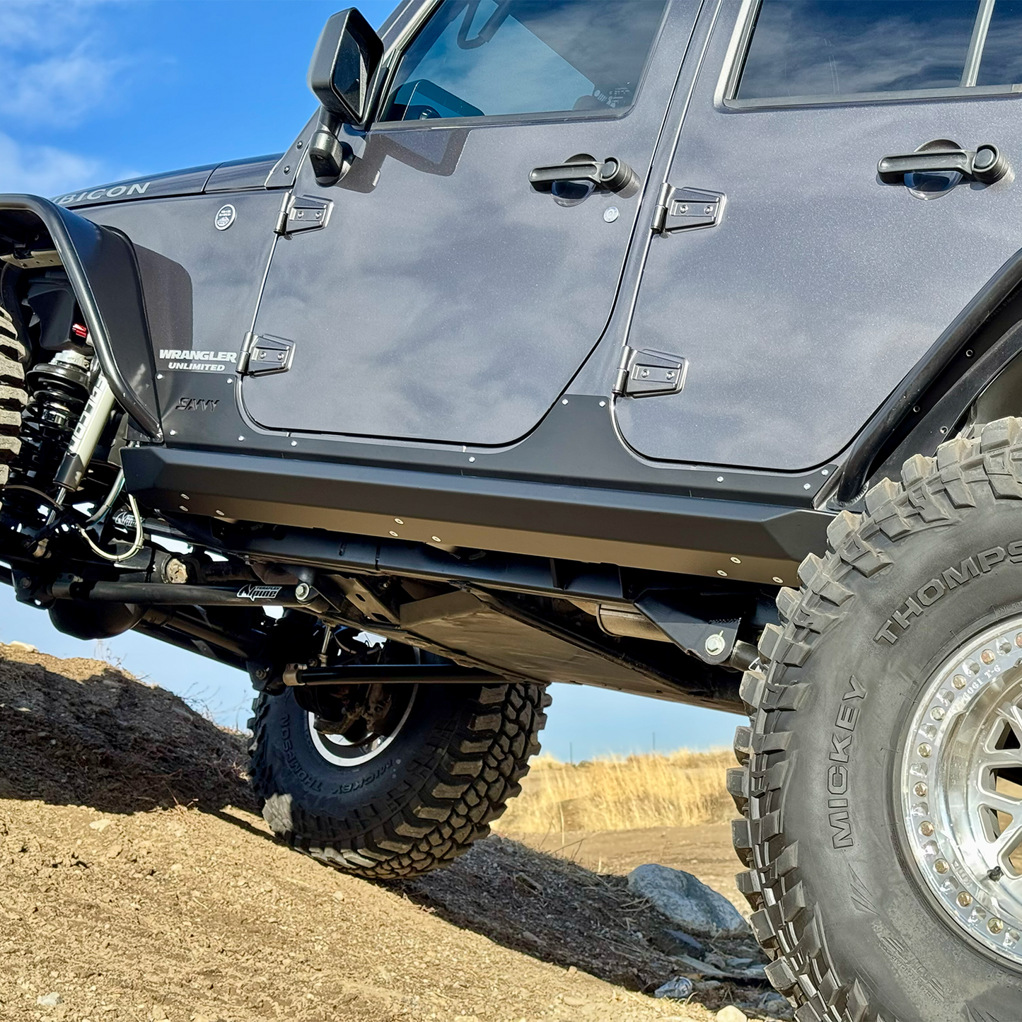 Jeep Wrangler JKU weld-on sliders with boxed frame brackets