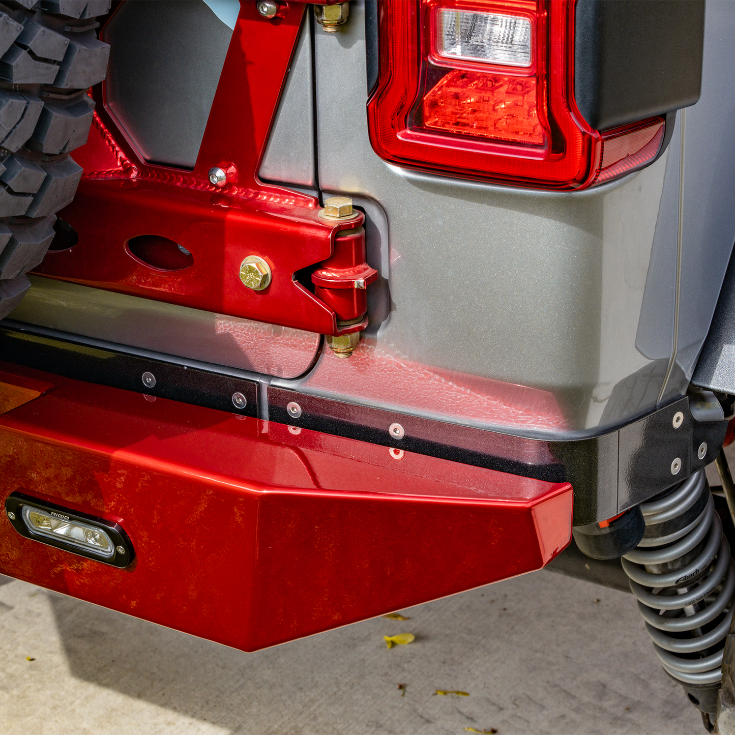 high-clearance Jeep JL bumper with D-Ring mounts