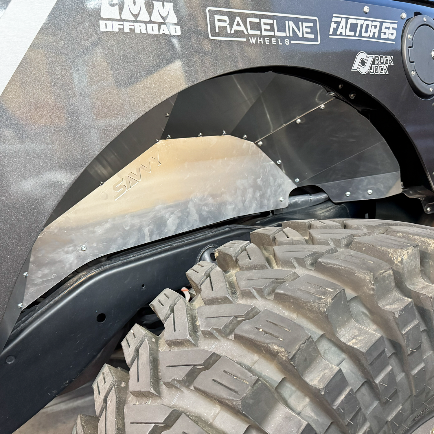 Savvy JK JKU rear inner fender with 40 to 42 inch tires full suspension articulation no contact