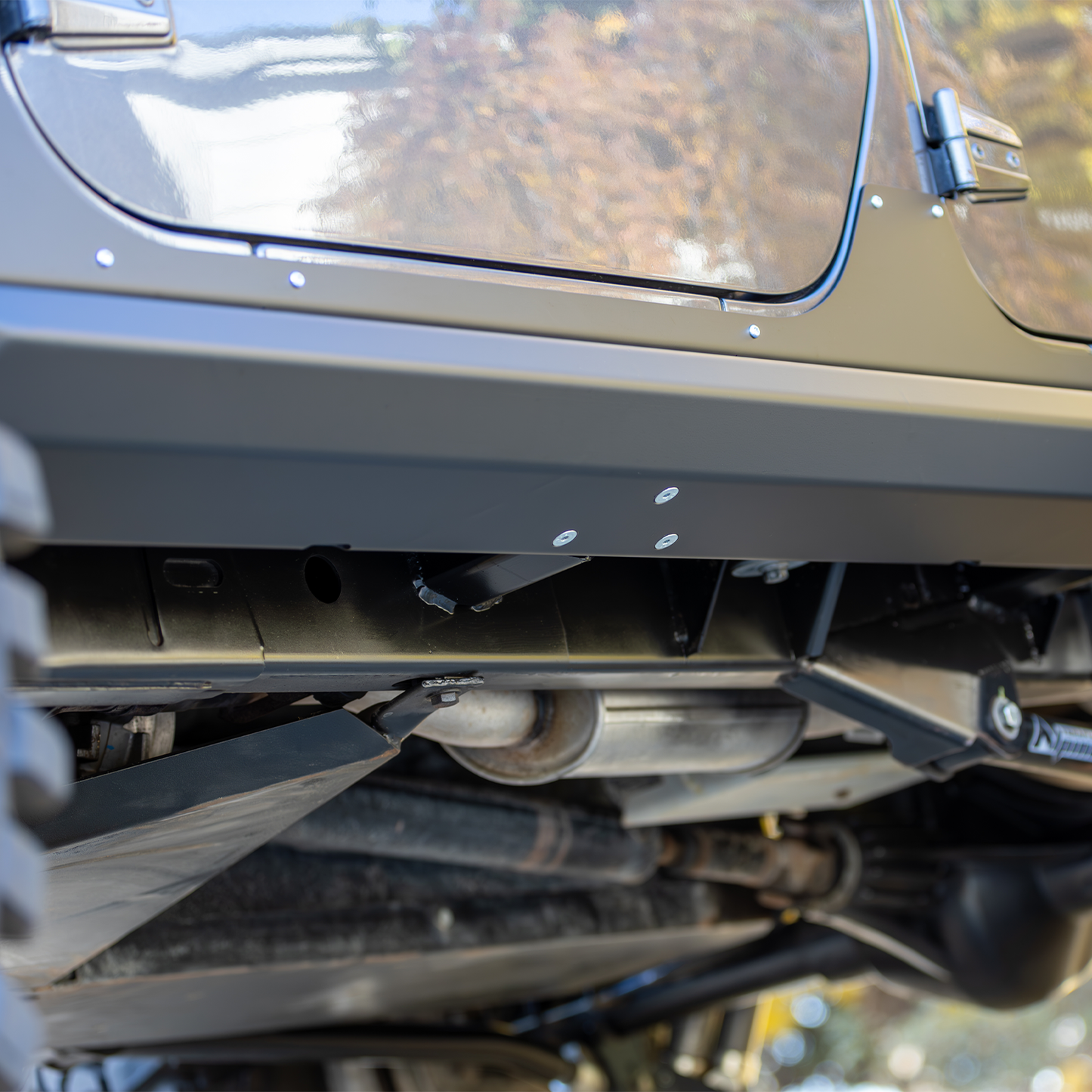 Jeep JKU weld-on rock slider bracket welded directly to Jeep Wrangler JKU frame rail, hardcore reinforcement