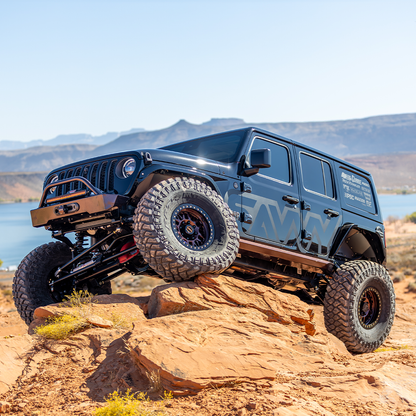 Savvy rear inner fender compatible with aftermarket high clearance fender flares on Jeep JL Wrangler 40 inch tires