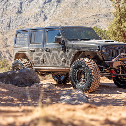 Savvy Krawler Lite weld-on sliders compatible with Rock Krawler EVO Teraflex long-arm suspension Jeep JLU Wrangler