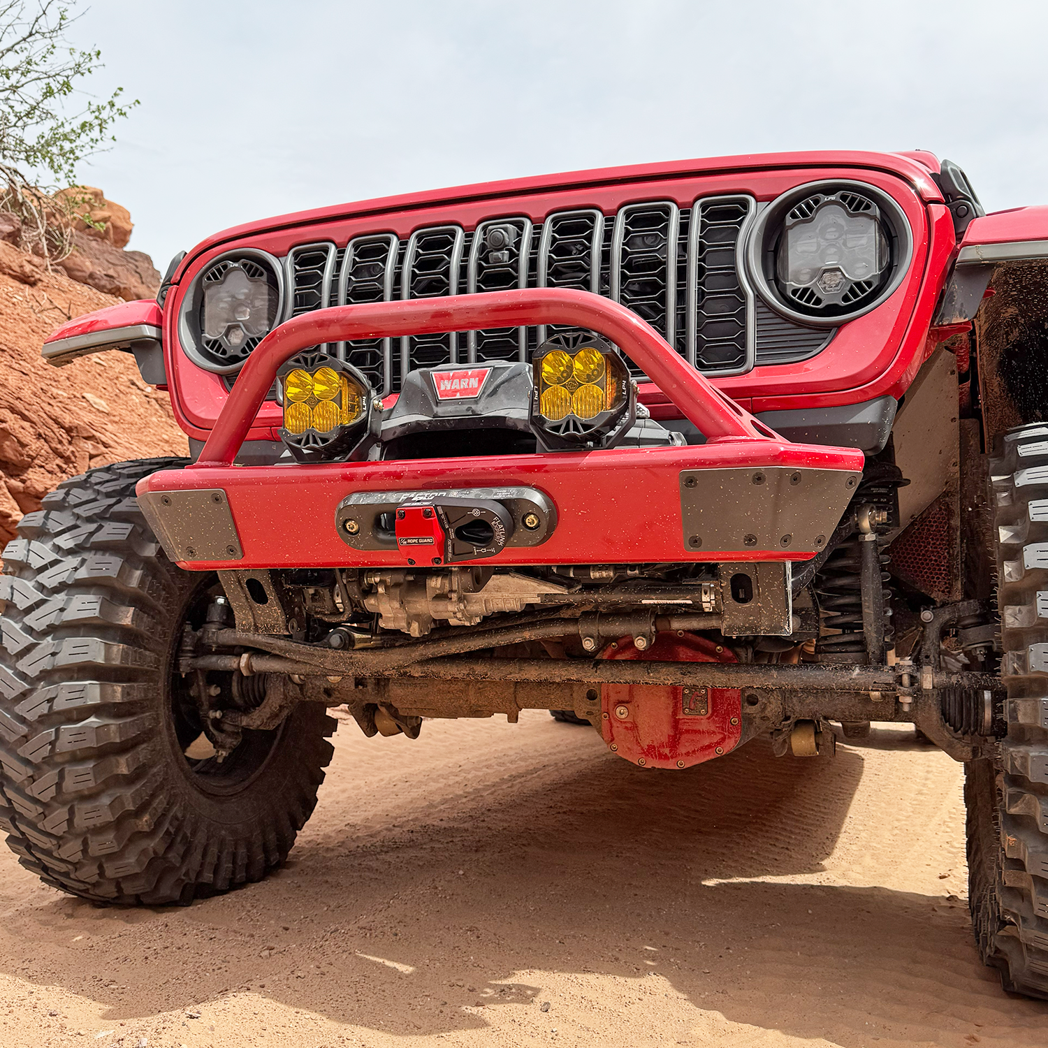 front bumper with hoop for Jeep JL and JLU with high-clearance winch-ready protection