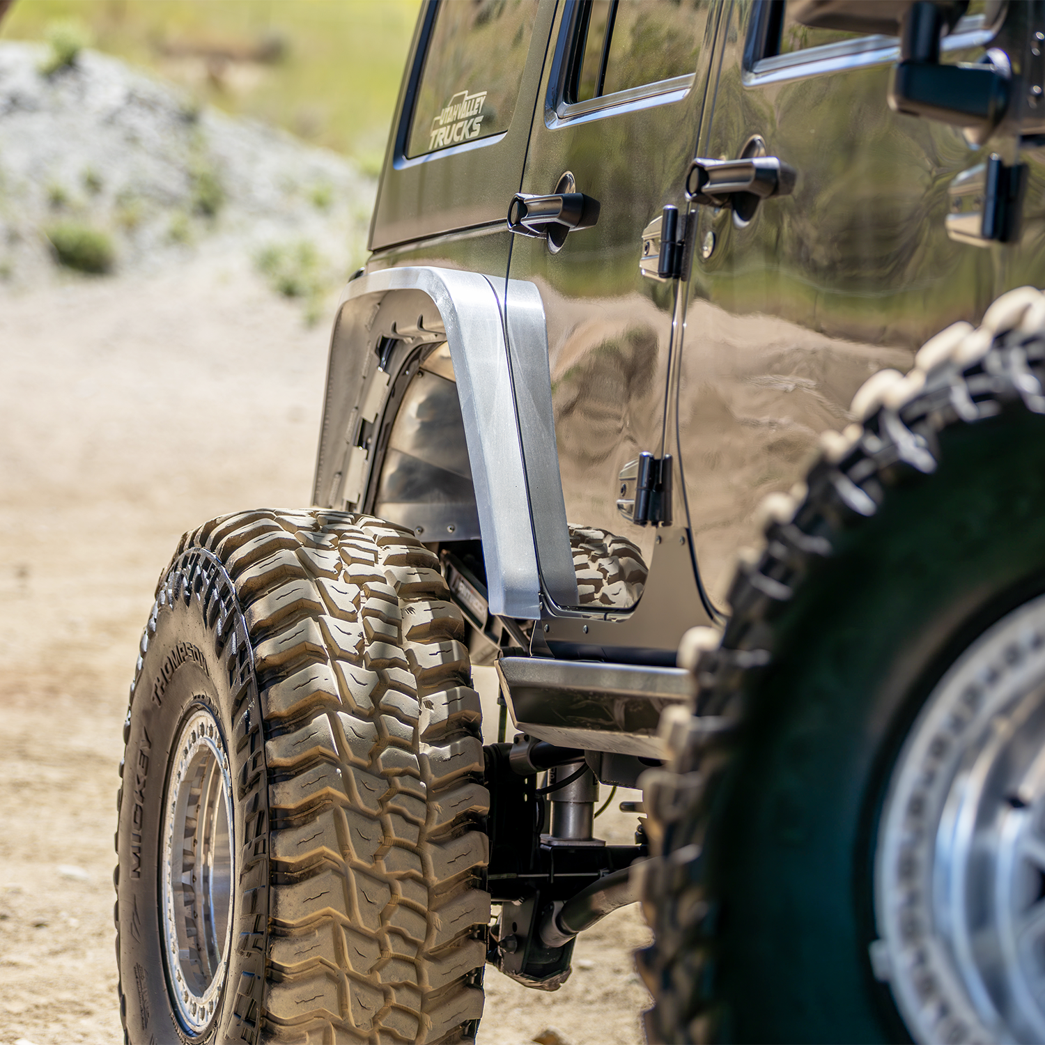 Jeep JK rear highline fender with 40-inch tire clearance at full articulation