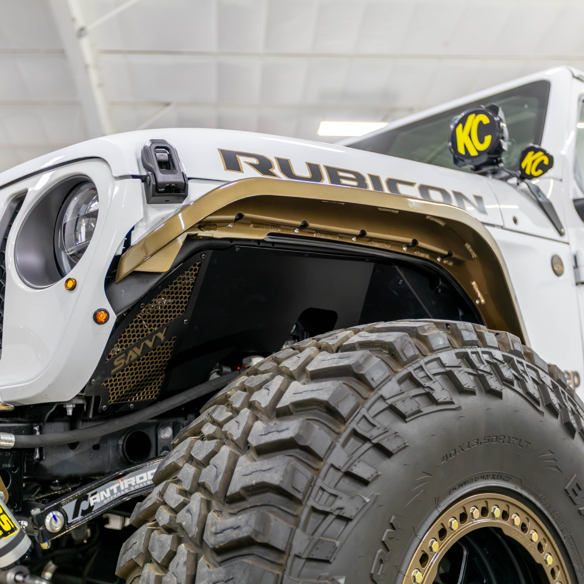 Jeep Wrangler JLU highline fenders providing clearance for 40-inch tires