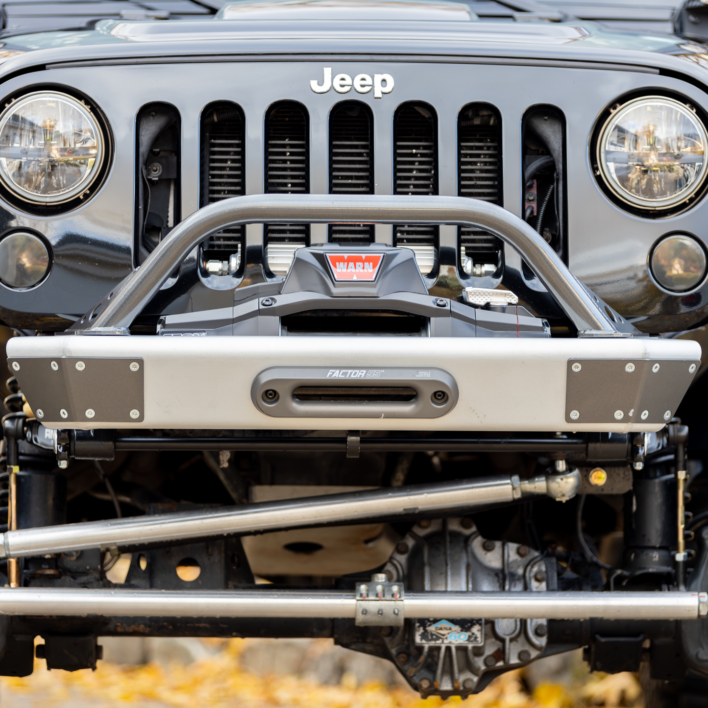 low-profile Jeep front bumper with hoop