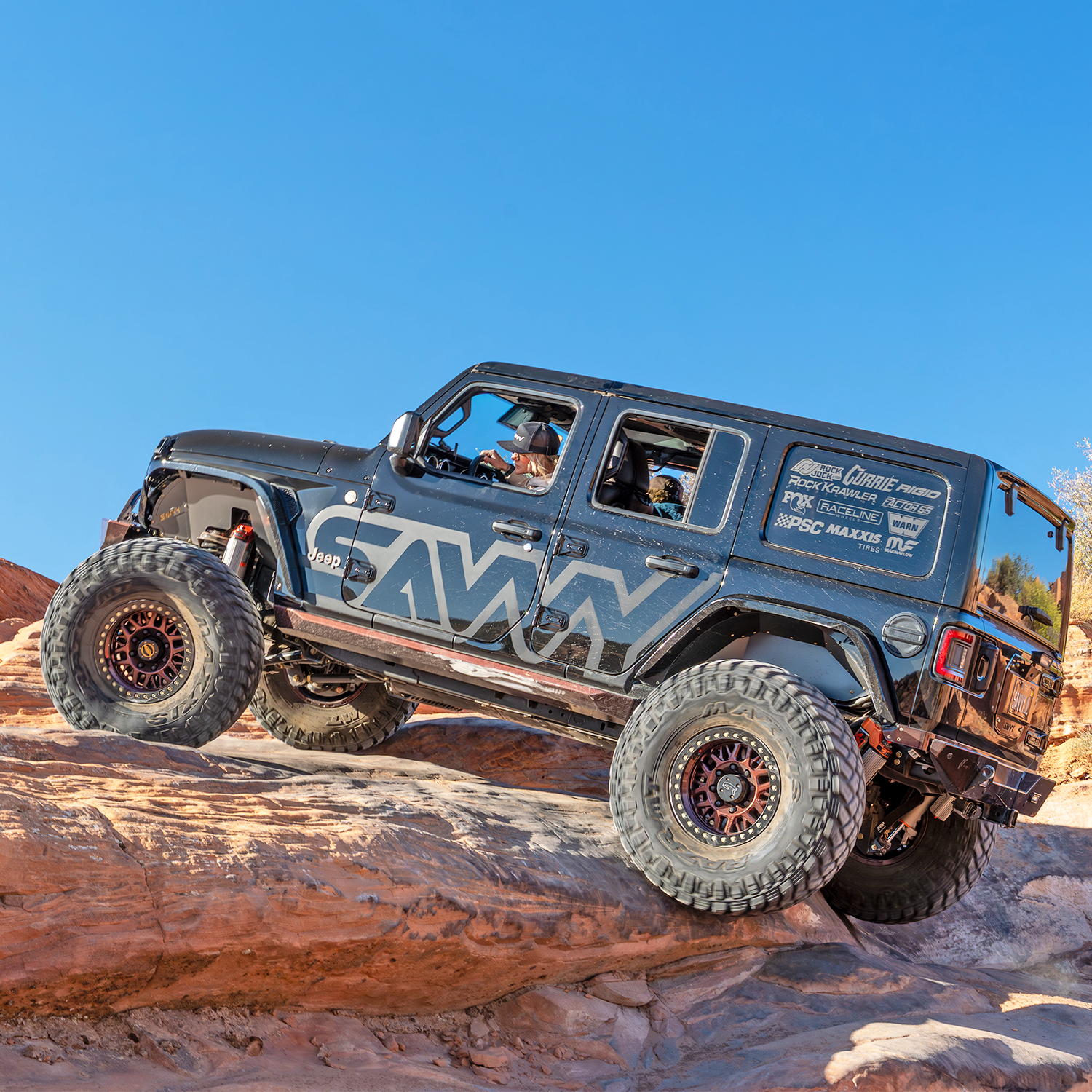 Savvy Offroad KRAWLER ELITE Armor Bundle for 2018-2026 Jeep Wrangler JLU with front bumper, rear bumper, rock sliders, inner fenders, trim kits, and spare tire delete