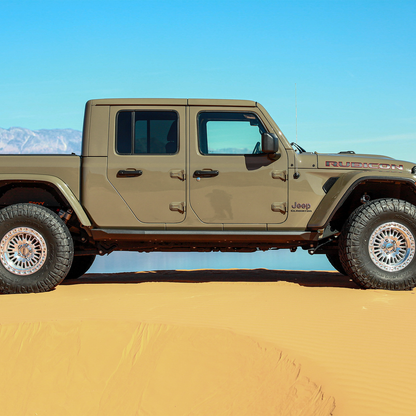 Savvy KRAWLER LITE bolt-on rock sliders for Jeep Gladiator JT with replaceable outer skins and high-clearance rocker protection