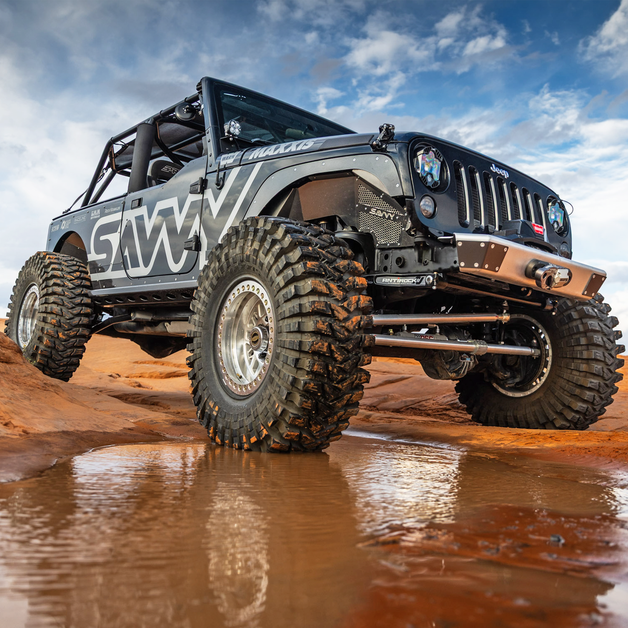Savvy Offroad LEGACY 6061 aluminum front bumper without hoop featuring 8-pound aluminum skin, 3/16-inch steel winch plate, and high-clearance low-profile design on 2007–2018 Jeep Wrangler JK/JKU